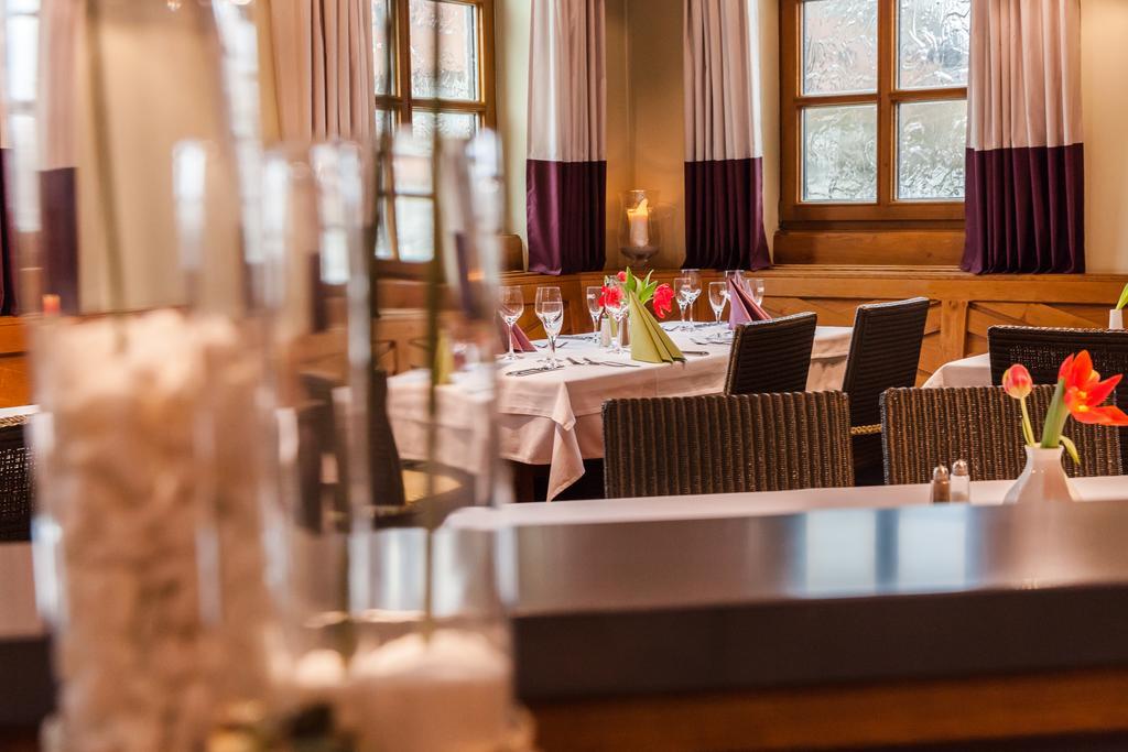 Hotel Restaurant Jaegerhof Weisendorf Extérieur photo