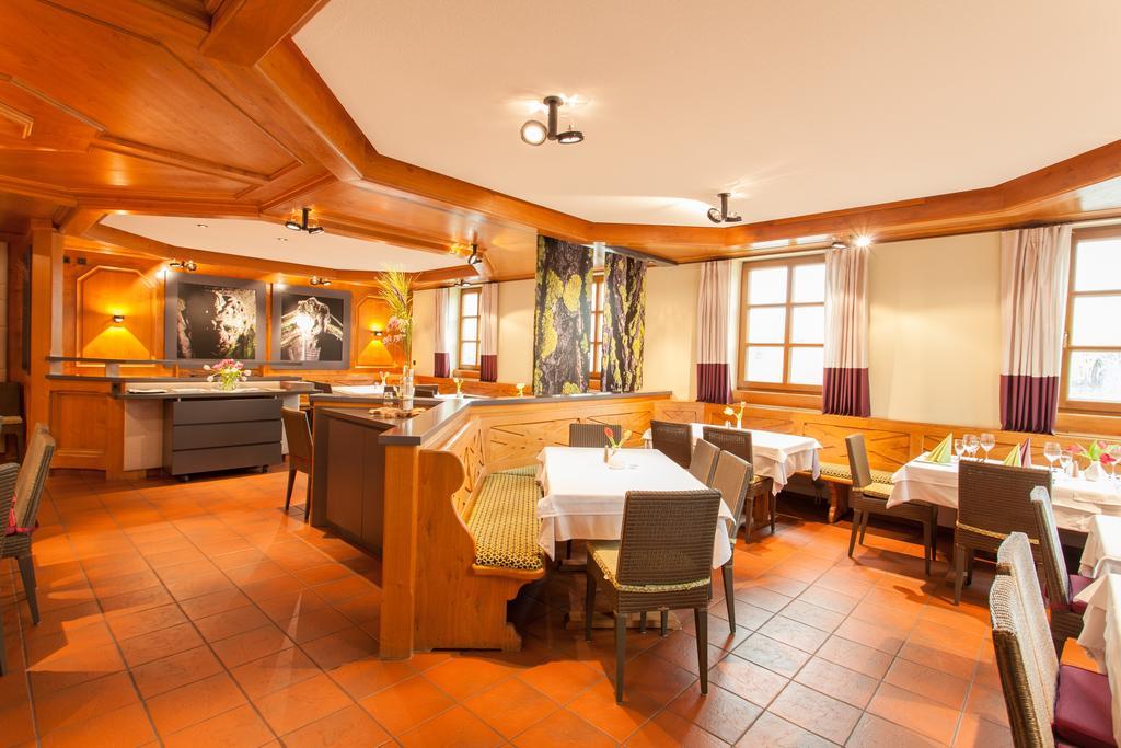 Hotel Restaurant Jaegerhof Weisendorf Extérieur photo