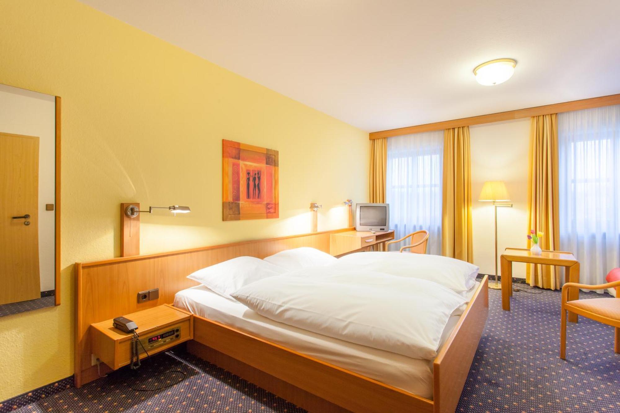 Hotel Restaurant Jaegerhof Weisendorf Chambre photo