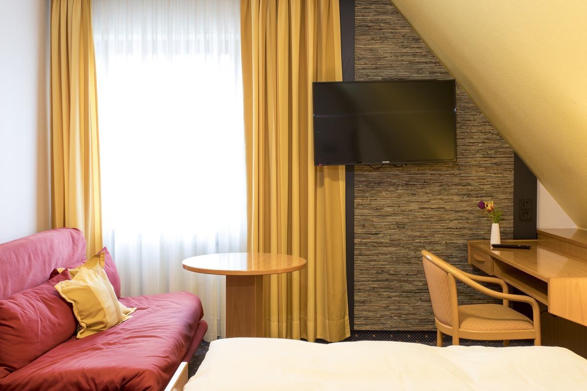 Hotel Restaurant Jaegerhof Weisendorf Extérieur photo